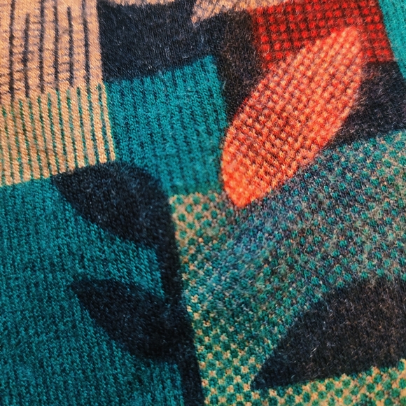 Premium quality two in one shrug cum top - Picture 5 of 6